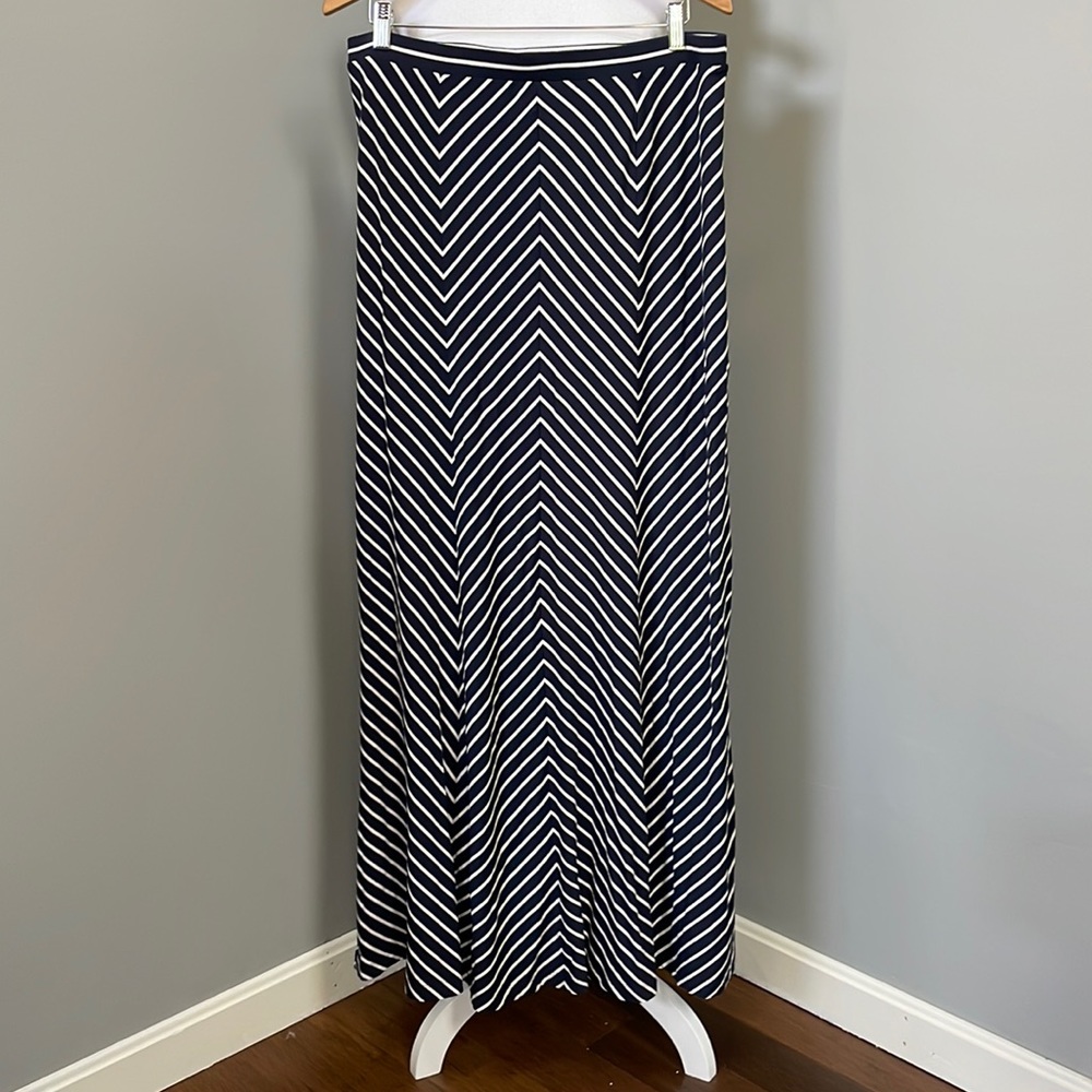 ANN TAYLOR MAXI SKIRT - Picture 2 of 6